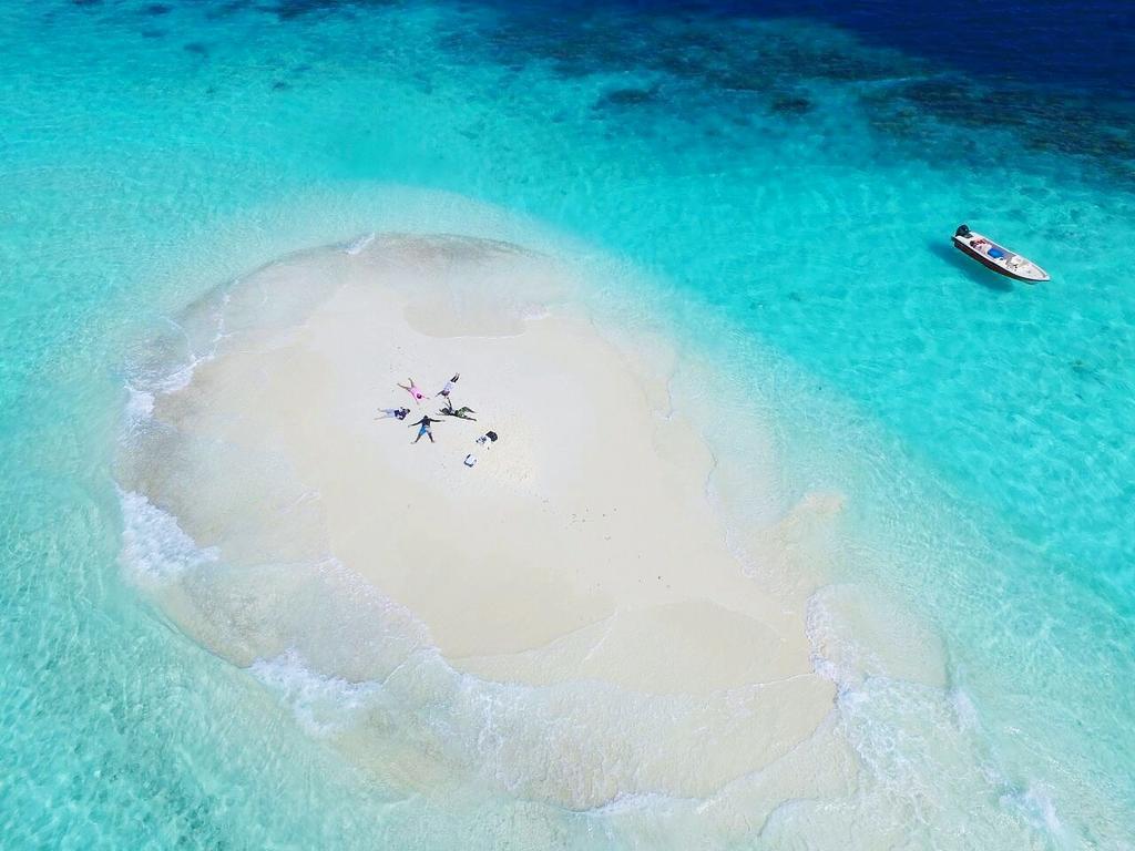 Alaka At Maafushi Hotel Exterior photo